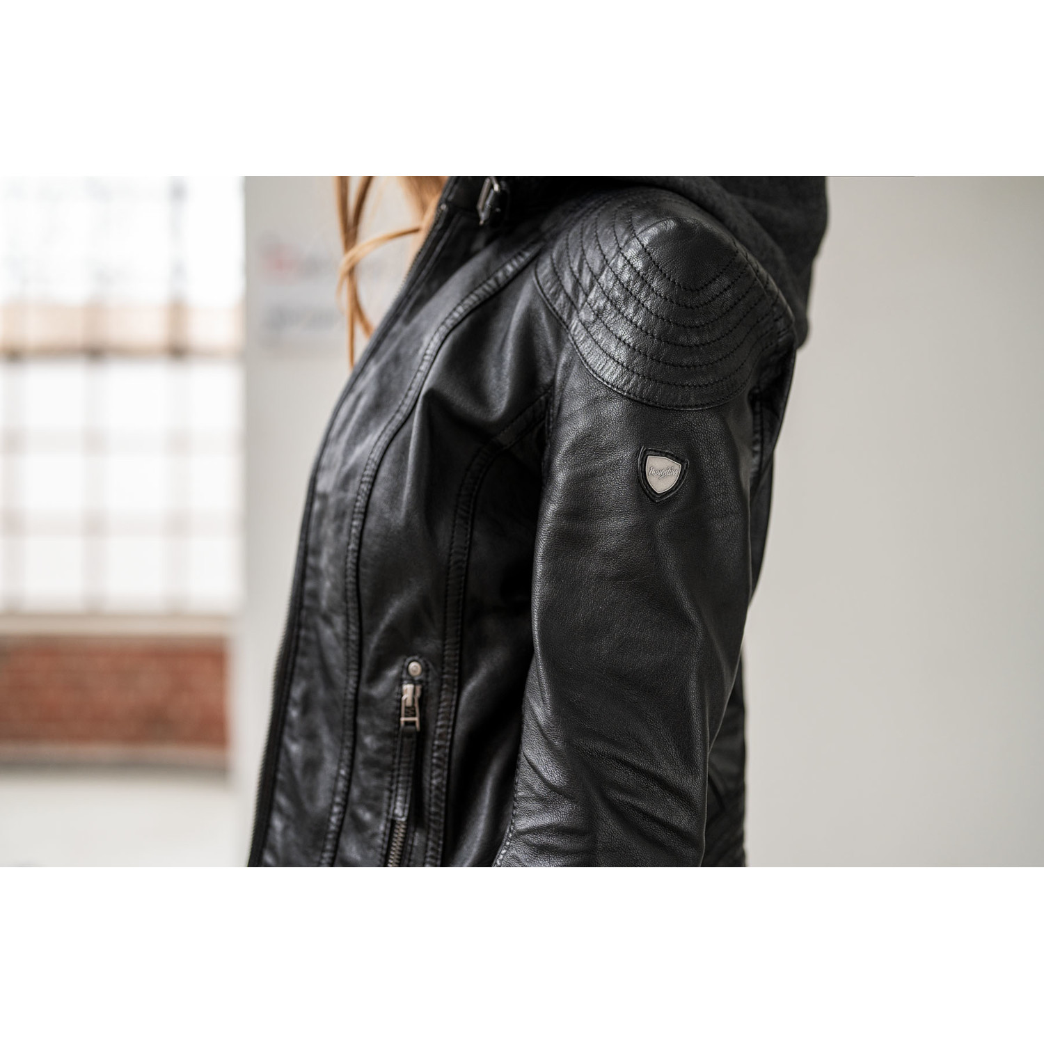 Kurtka skórzana damska Mauritius Czarna Cacey – Kurtki skórzane