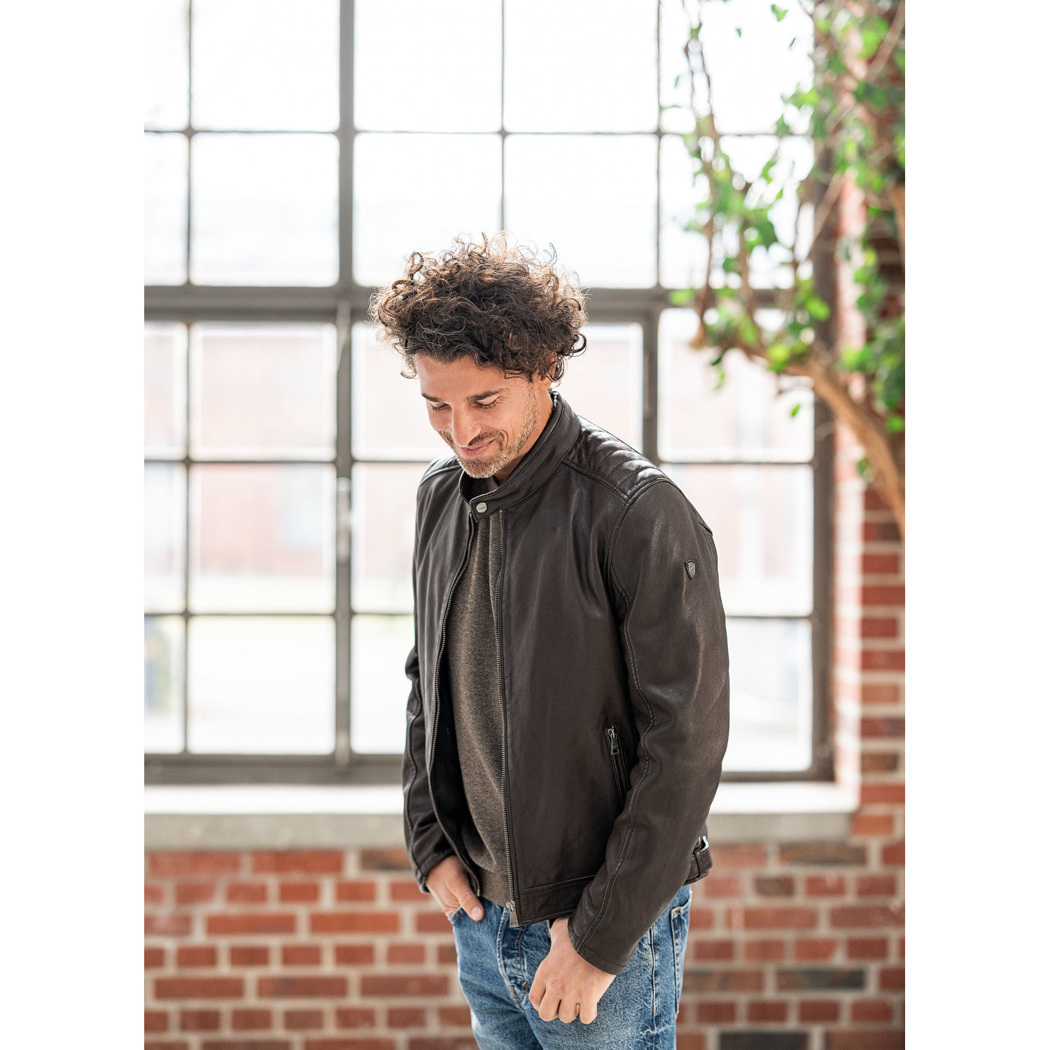 Męska skórzana kurtka Mauritius Ciemnobrązowa GMBrody – Kurtki skórzane