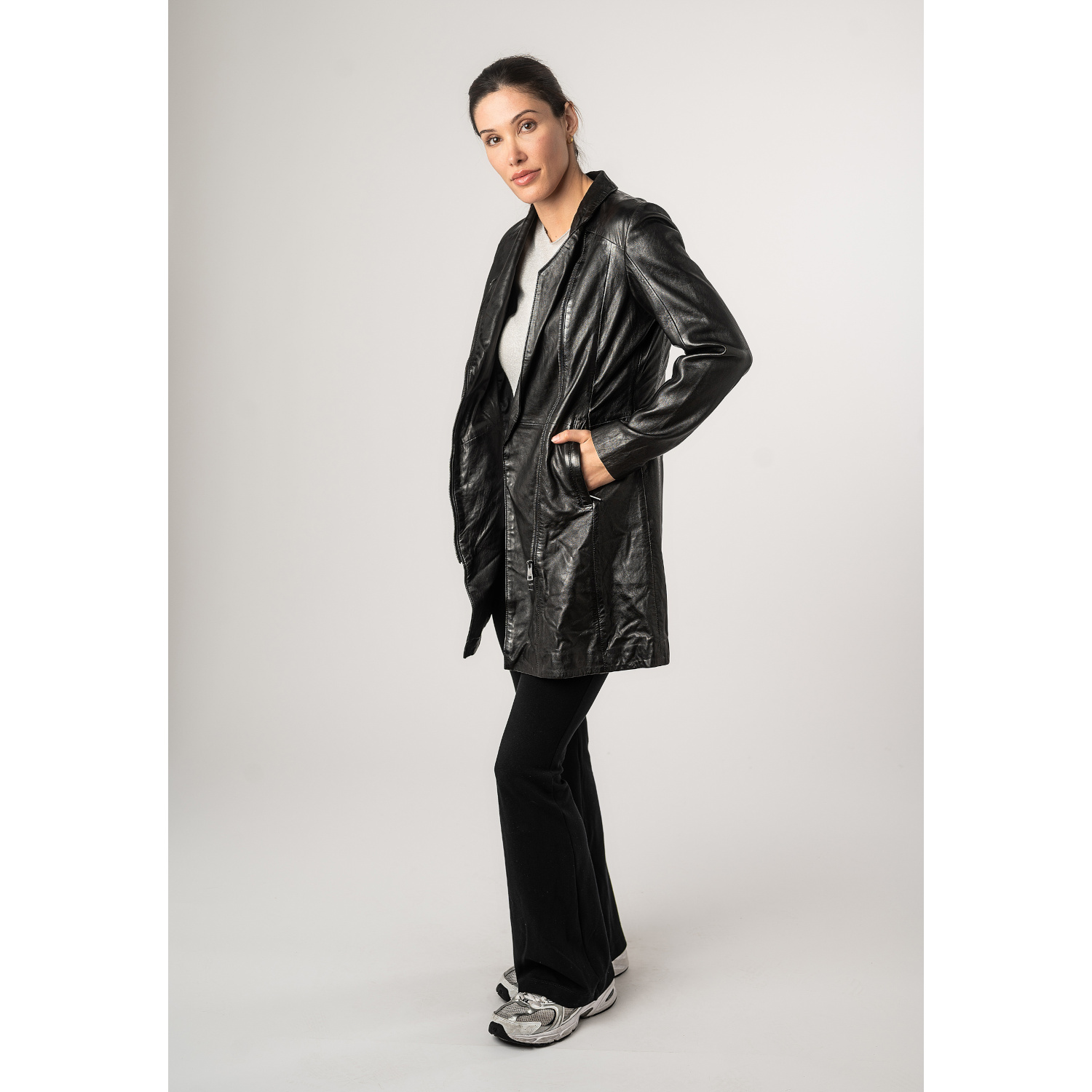 Długa Skórzana Kurtka Damska Mauritius Czarna MWCita – Kurtki skórzane