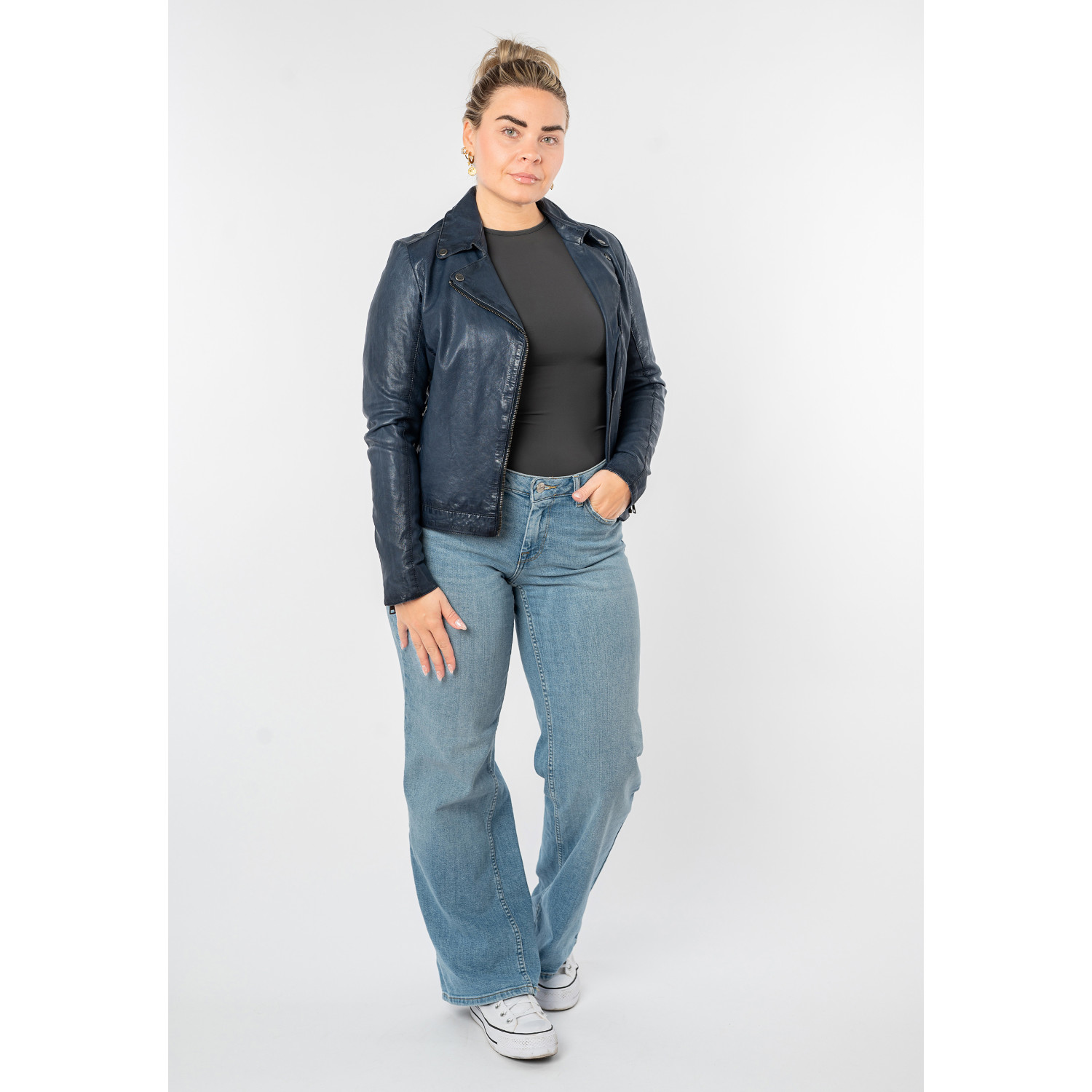 Kurtka skórzana damska Mauritius niebieska MWFarah – Kurtki skórzane