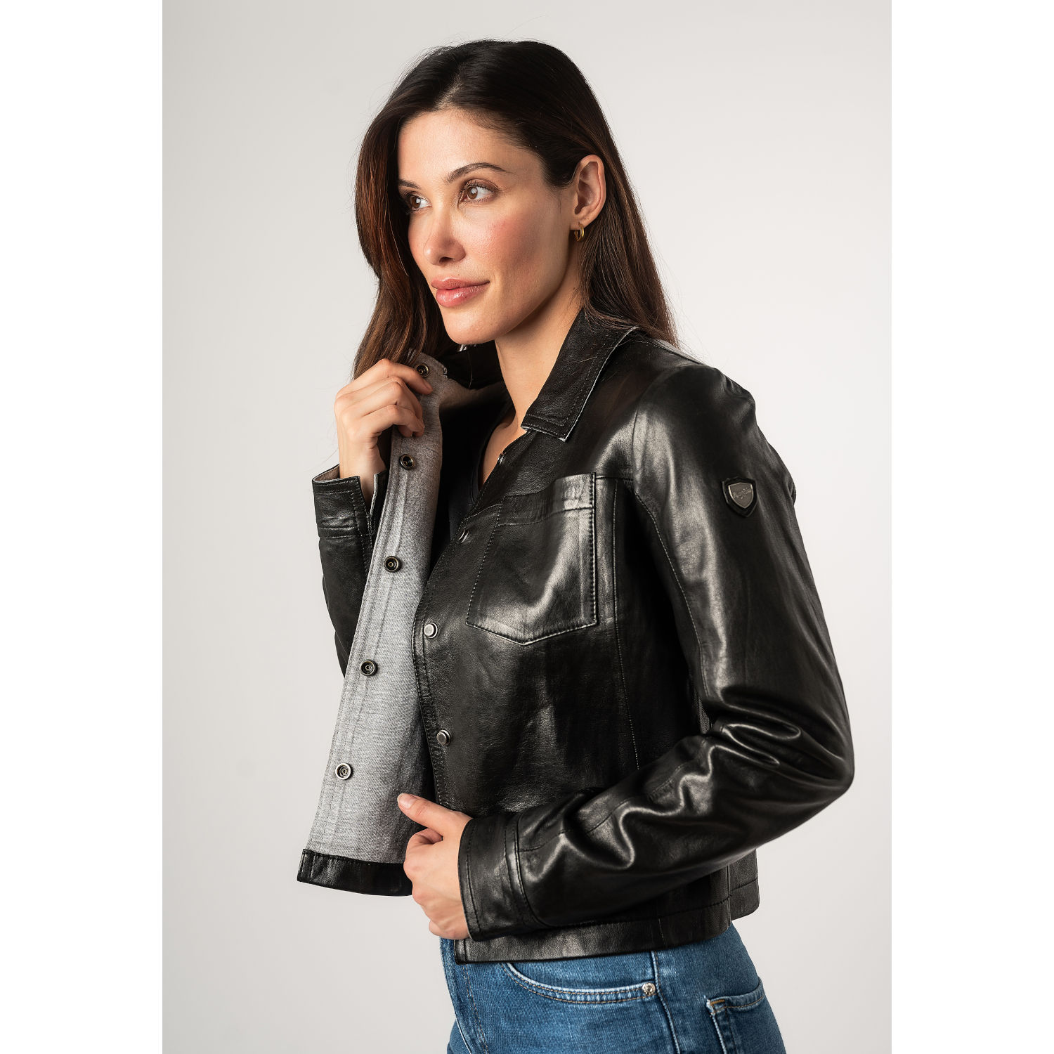 Damska krótka skórzana kurtka Mauritius Czarna MWLefei – Kurtki skórzane