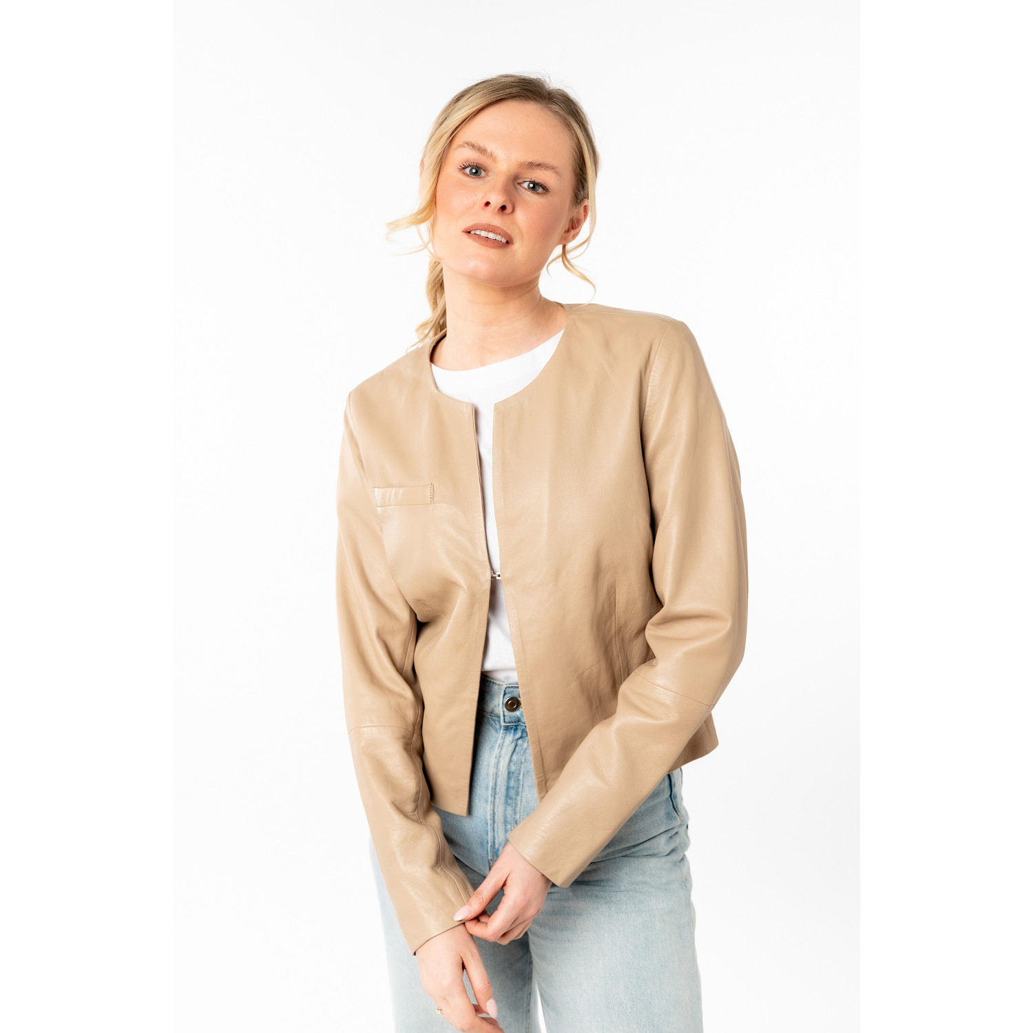 Kurtka skórzana damska Mauritius jasnobeżowa MWLelia – Kurtki skórzane Kurtka skórzana damska Mauritius jasnobeżowa MWLelia – Kurtki skórzane